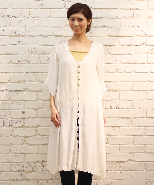 mystic（ミスティック）の「刺繍ロングカーディガン（カーディガン/ボレロ・レディース・ホワイト/グリーン/イエロー・ﾌﾘ-）」の2枚目の写真