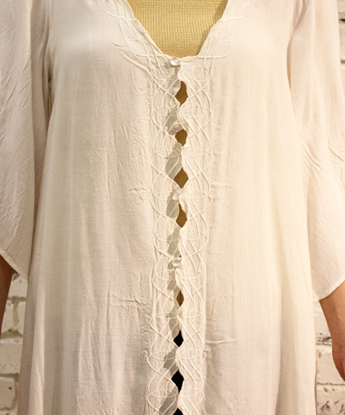 mystic（ミスティック）の「刺繍ロングカーディガン（カーディガン/ボレロ・レディース・ホワイト/グリーン/イエロー・ﾌﾘ-）」の6枚目の写真