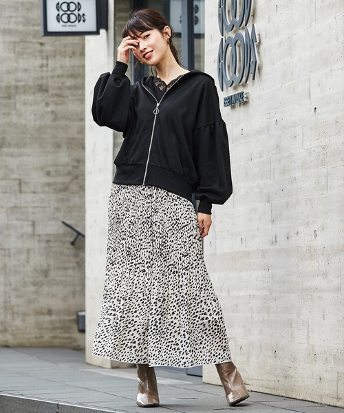 GeeRA（ジーラ）の「ボリューム袖パーカー（パーカー・レディース・ブラック/アイボリー/モカ・MEDIUM/LARGE/X-LARGE）」の9枚目の写真