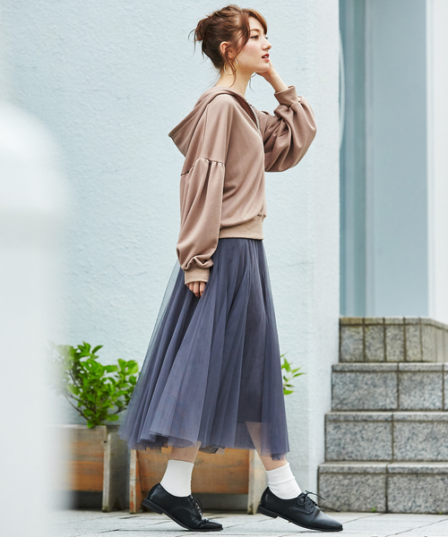 GeeRA（ジーラ）の「ボリューム袖パーカー（パーカー・レディース・ブラック/アイボリー/モカ・MEDIUM/LARGE/X-LARGE）」の12枚目の写真