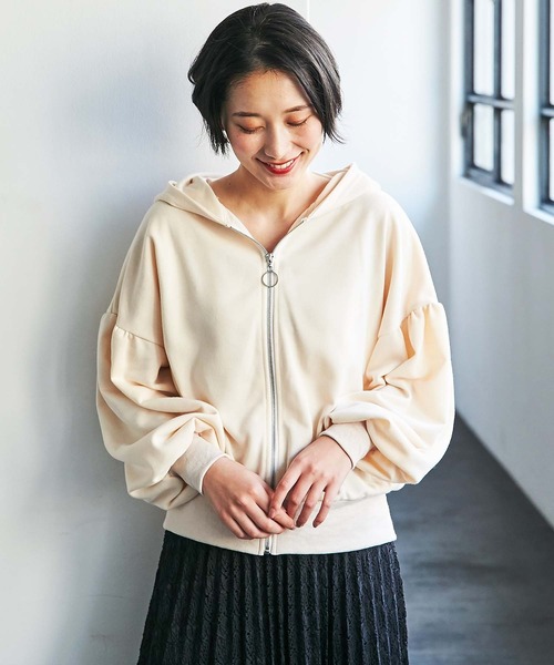 GeeRA（ジーラ）の「ボリューム袖パーカー（パーカー・レディース・ブラック/アイボリー/モカ・MEDIUM/LARGE/X-LARGE）」の14枚目の写真