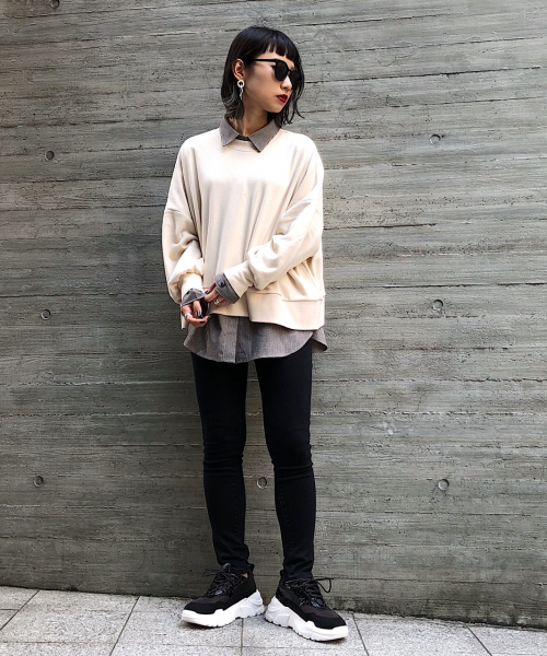 PAGEBOY(ページボーイ)の「モノトーンダッドスニーカー(スニーカー・レディース・ブラック/オフホワイト・MEDIUM/LARGE)」の4枚目の写真