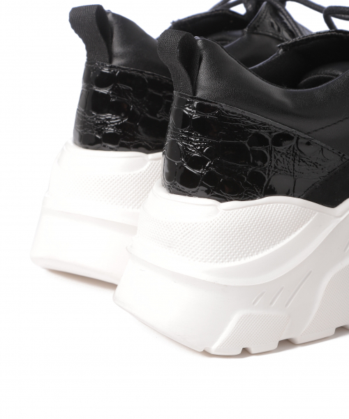 PAGEBOY(ページボーイ)の「モノトーンダッドスニーカー(スニーカー・レディース・ブラック/オフホワイト・MEDIUM/LARGE)」の14枚目の写真