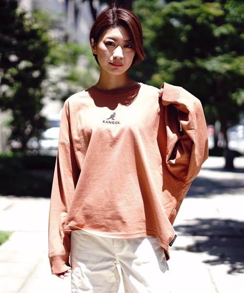 KANGOL(カンゴール)の「【KANGOL/カンゴール】バックプリントロゴ長袖Tシャツ ワンポイント 刺繍(Tシャツ/カットソー・レディース・ホワイト/ブラック/ベージュ/オレンジ・MEDIUM/LARGE)」の4枚目の写真