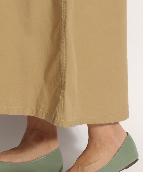 niko and...（ニコアンド）の「サスペンダー付きミリタリーロングスカート（スカート・レディース・ダークブラウン/ベージュ/カーキ・MEDIUM/LARGE）」の13枚目の写真