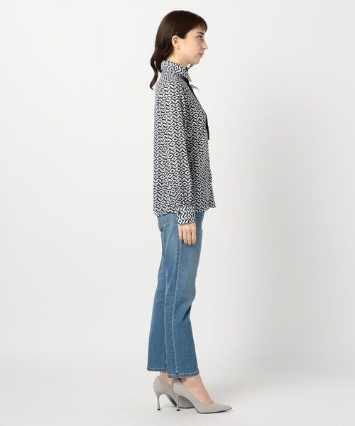 NARACAMICIE（ナラカミーチェ）の「キカジョーゼットプリントミニボウタイ付長袖シャツ（シャツ/ブラウス・レディース・ピンク/ブルー・SMALL/MEDIUM/LARGE）」の9枚目の写真