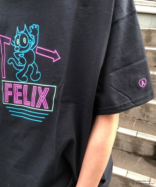 COMMON WARE(コモンウェアー)の「FELIX THE CAT ネオンTシャツ(Tシャツ/カットソー・レディース・ホワイト/ブラック・FREE)」の12枚目の写真