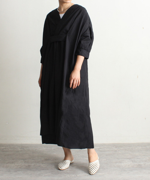 Et Note 別注シルキータイプライタータックワンピース ワンピース Note ワンピース ドレス ノートエシロンス のファッション Et Silence Ut お求めやすく価格改定 ワンピース