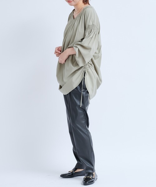 DouDou（ドゥドゥ）の「フェイクレザーパンツ（その他パンツ・レディース・ブラック/ベージュ・38/36）」の12枚目の写真