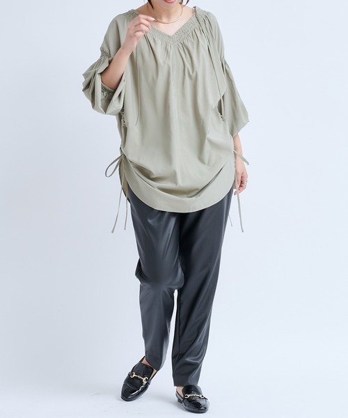 DouDou（ドゥドゥ）の「フェイクレザーパンツ（その他パンツ・レディース・ブラック/ベージュ・38/36）」の22枚目の写真