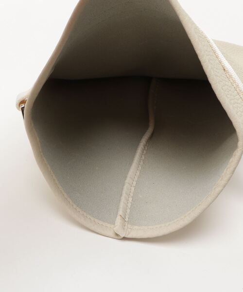 ITTI（イッチ）の「【ITTI】ANNIE RICE BAG iii/ITTI-BAG-053-A（ショルダーバッグ・メンズ・アイボリー/ブラック・FREE）」の5枚目の写真