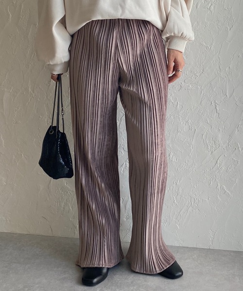 She's Closet（シーズクローゼット）の「スエードタッチ プリーツパンツ ロング イージーパンツ（その他パンツ・レディース・ブラック/ベージュ/パープル/アイボリー/カーキブラウン/グリーン/ライトパープル・FREE）」の6枚目の写真