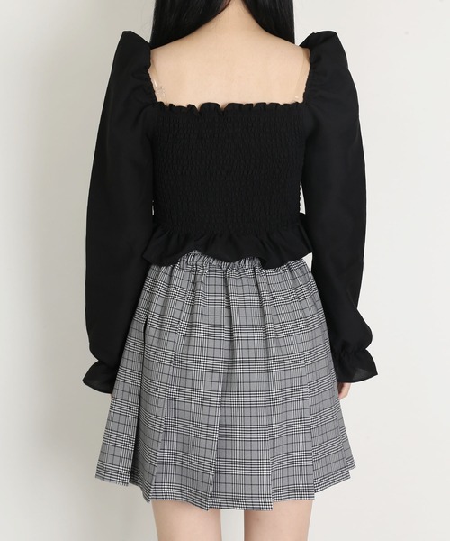 WC（ダブル シー）の「シャーリング長袖トップス（シャツ/ブラウス・レディース・ホワイト/ブラック/ベージュ/ブラウン・FREE）」の6枚目の写真