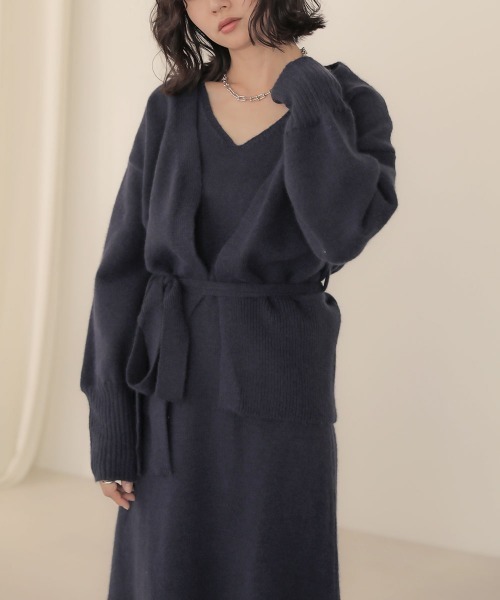 Bab（バブ）の「【WEB限定】ニットキャミワンピース×カーディガン２ピースセットアップ（ワンピース・レディース・ネイビー/ベージュ/ライトグレー・38）」の20枚目の写真