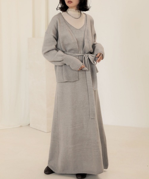 Bab（バブ）の「【WEB限定】ニットキャミワンピース×カーディガン２ピースセットアップ（ワンピース・レディース・ネイビー/ベージュ/ライトグレー・38）」の13枚目の写真