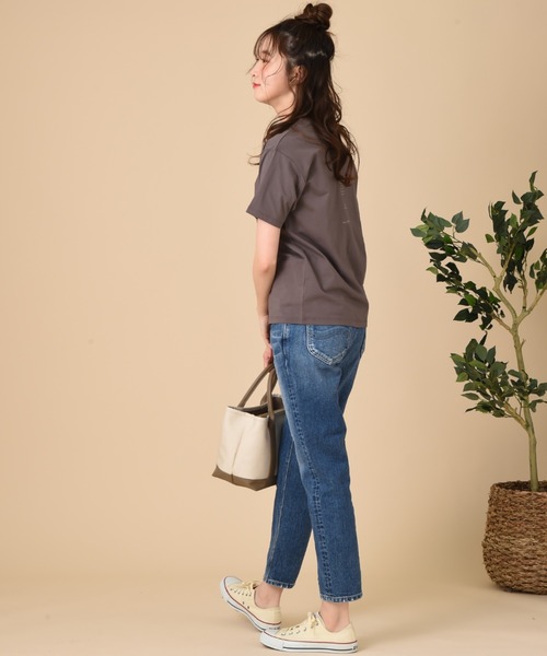 SOMETHING（サムシング）の「【SOMETHING】SHINY PRINT T-SHIRT H/S（Tシャツ/カットソー・レディース・ホワイト/ブラウン/クリアブラウン・FREE）」の11枚目の写真