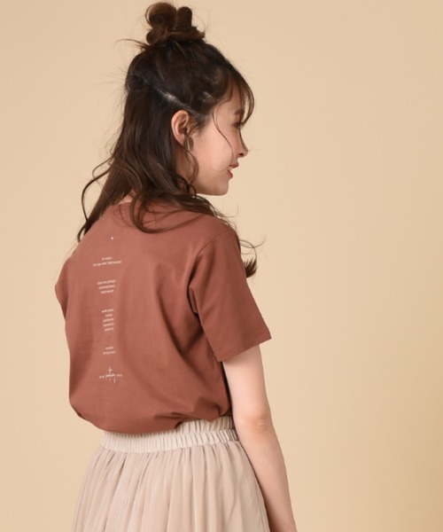 SOMETHING（サムシング）の「【SOMETHING】SHINY PRINT T-SHIRT H/S（Tシャツ/カットソー・レディース・ホワイト/ブラウン/クリアブラウン・FREE）」の14枚目の写真