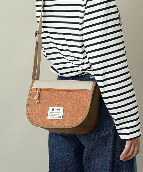 moz（モズ）の「moz(モズ) フラップミニショルダー ZZEI-24（ショルダーバッグ・レディース・ブラック/ネイビー/トリコロール/ベージュ/イエロー×グレー/グレー系2/グレー系1/グレー系その他2/ミント/モスグリーン/オレンジ・ONE SIZE）」の10枚目の写真