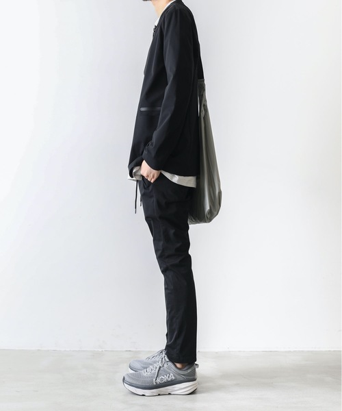 ATTACHMENT（アタッチメント）の「HIGH GAUGE JERSEY COLLARLESS TECHNICAL BLAZER（テーラードジャケット・メンズ・ライトグレー/グレー系その他/ブラック・2/1/3/4）」の5枚目の写真