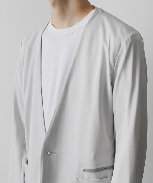 ATTACHMENT（アタッチメント）の「HIGH GAUGE JERSEY COLLARLESS TECHNICAL BLAZER（テーラードジャケット・メンズ・ライトグレー/グレー系その他/ブラック・2/1/3/4）」の16枚目の写真