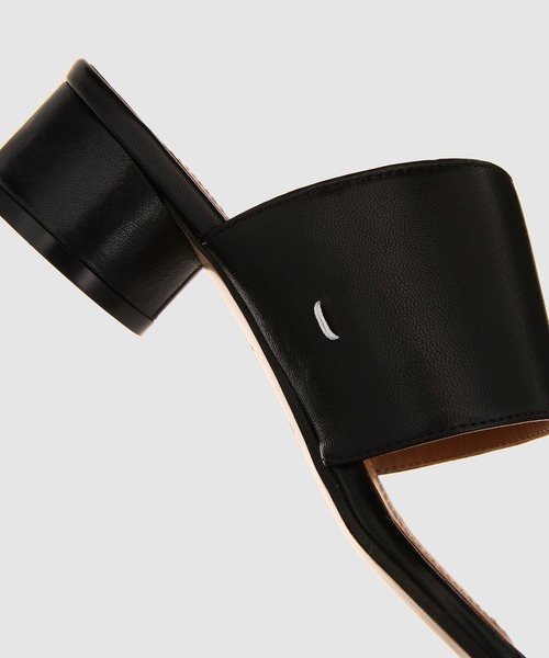 Maison Margiela（メゾンマルジェラ）の「SANDAL（サンダル・レディース・ホワイト/ブラック・38/36/37）」の10枚目の写真