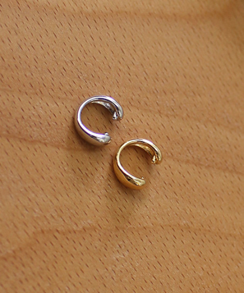 MODE ROBE（モードローブ）の「スモールシンプルイヤーカフ（イヤーカフ・レディース・シルバー/ゴールド・FREE）」の5枚目の写真