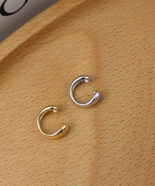 MODE ROBE（モードローブ）の「スモールシンプルイヤーカフ（イヤーカフ・レディース・シルバー/ゴールド・FREE）」の6枚目の写真