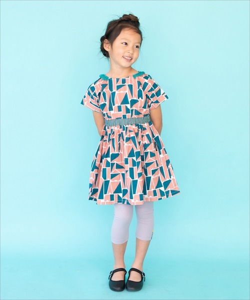 RAGMART(ラグマート)の「レース襟ギャザーワンピース ギンガムチェック 幾何柄 花柄(ワンピース・キッズ・グリーン/レッド/ブラック・100cm/130cm/110cm/120cm)」の7枚目の写真