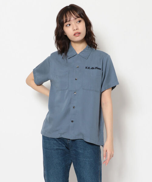AVIREX（アヴィレックス）の「ボーリングシャツ フィアレス フライヤーズ/BOWLING SHIRT FEARLESS FLYERS/アヴィレックス/AVIREX（シャツ/ブラウス・レディース・ピンク/サンドベージュ/サックスブルー・FREE）」の5枚目の写真