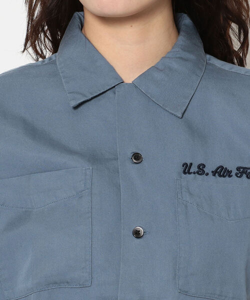 AVIREX（アヴィレックス）の「ボーリングシャツ フィアレス フライヤーズ/BOWLING SHIRT FEARLESS FLYERS/アヴィレックス/AVIREX（シャツ/ブラウス・レディース・ピンク/サンドベージュ/サックスブルー・FREE）」の8枚目の写真