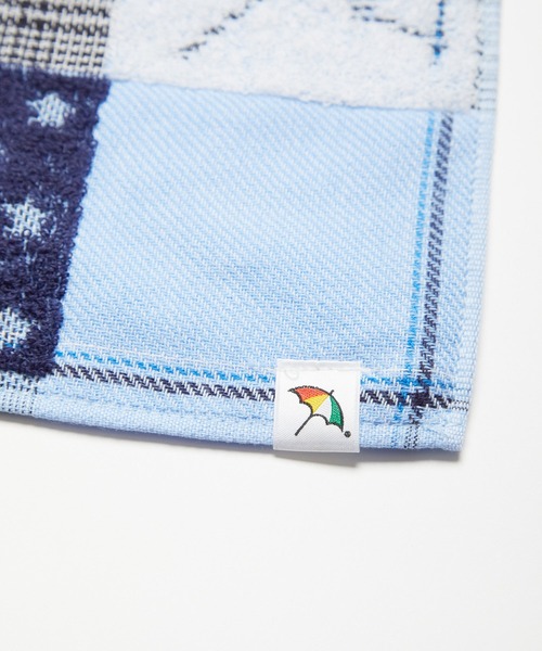 Arnold Palmer（アーノルドパーマー）の「クレイジーパターンタオルハンカチ（ハンカチ/ハンドタオル・レディース・ネイビー/ブルー・ﾌﾘ-）」の4枚目の写真
