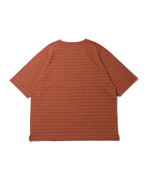BEAMS（ビームス）の「BEAMS / ルーズ ボーダー Tシャツ（Tシャツ/カットソー・メンズ・ダークグリーン/ライトブラウン・SMALL/MEDIUM/LARGE/X-LARGE）」の12枚目の写真