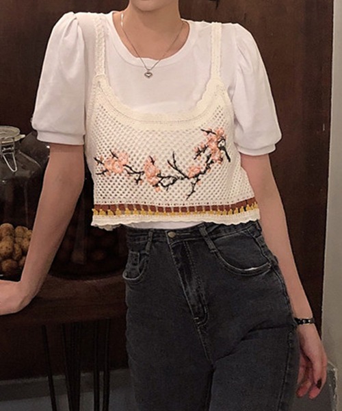 me+em select（ミームセレクト）の「かぎ針編み花刺繍レースビスチェ（ベスト・レディース・ベージュ系その他2/ホワイト系その他2/ベージュ系その他/ホワイト系その他3/ベージュ系その他3/ホワイト系その他・FREE）」の7枚目の写真