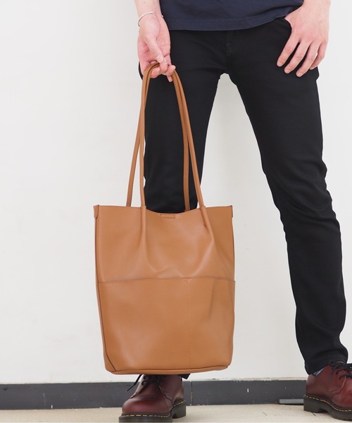 POUTOJOURU（ポートジュール）の「【ポートジュール】PUレザー　サイドポケットトートバッグ　ZOZO限定（ビジネスバッグ・レディース・ブラック/ブラウン/グレー/アイボリー・FREE）」の8枚目の写真