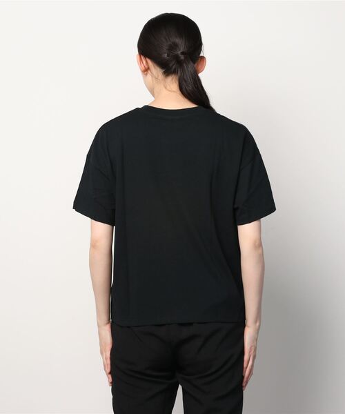 BT21（ビーティーイシビル）の「プリントTシャツ（Tシャツ/カットソー・レディース・ブラック/ホワイト×ブラック・フリー）」の4枚目の写真