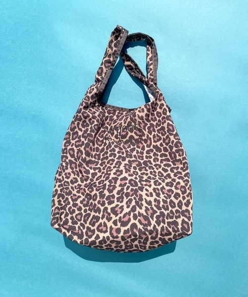 a.v.v（アーヴェヴェ）の「プリントエコバッグ（エコバッグ/サブバッグ・レディース・ホワイト/ベージュ/グリーン/アイボリー・38）」の3枚目の写真