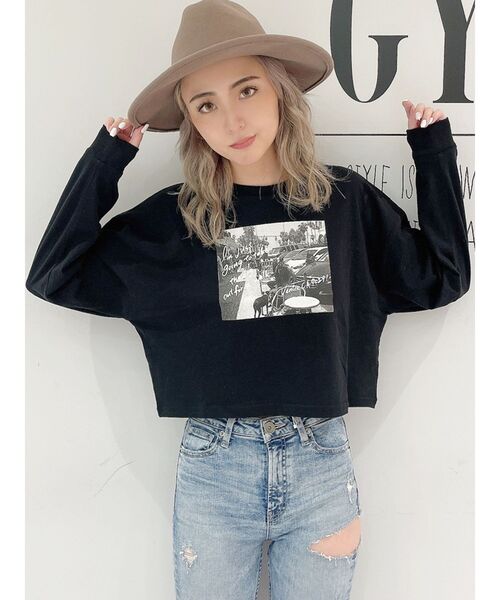GYDA(ジェイダ)の「LA it girlショート ロンT(Tシャツ/カットソー・レディース・オフホワイト/ブラック/ピンク・FREE)」の2枚目の写真