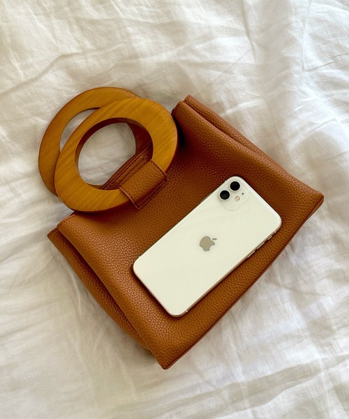 etade（エタード）の「ウッドハンドル 2wayバッグ etda7（ショルダーバッグ・レディース・ブラック/ベージュ/ブラウン/アイボリー・FREE）」の13枚目の写真