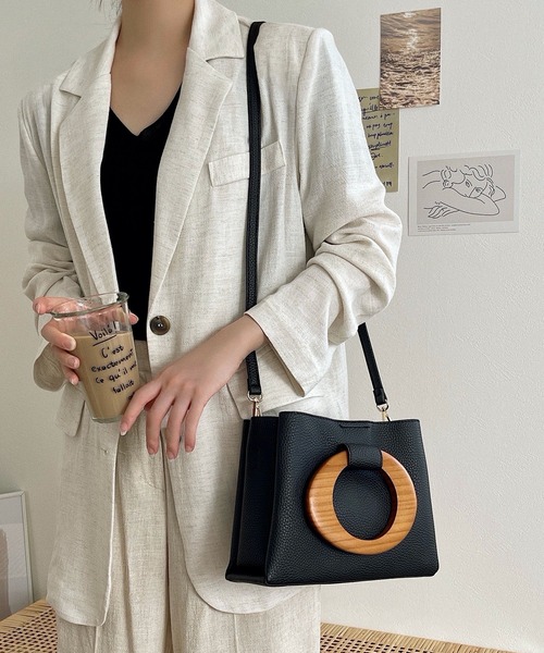 etade（エタード）の「ウッドハンドル 2wayバッグ etda7（ショルダーバッグ・レディース・ブラック/ベージュ/ブラウン/アイボリー・FREE）」の22枚目の写真