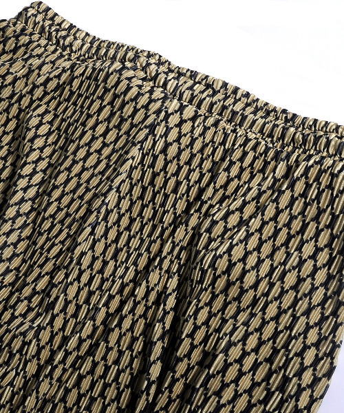 neos（ネオス）の「【neos -addictive design-】ルーズシルエット ジオメトリック 総柄 プリーツ ワイドパンツ（その他パンツ・メンズ・ホワイト/ブラック/イエロー・LARGE/X-LARGE/MEDIUM）」の21枚目の写真