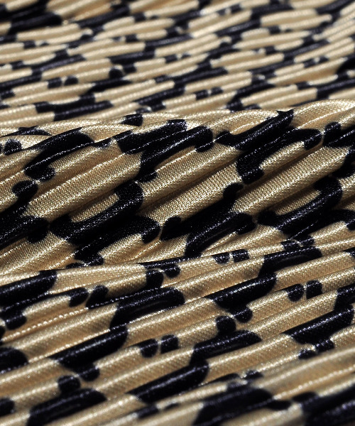 neos（ネオス）の「【neos -addictive design-】ルーズシルエット ジオメトリック 総柄 プリーツ ワイドパンツ（その他パンツ・メンズ・ホワイト/ブラック/イエロー・LARGE/X-LARGE/MEDIUM）」の8枚目の写真