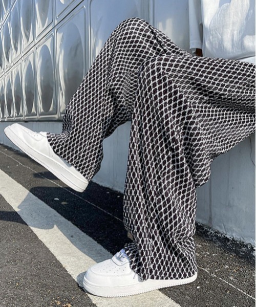 neos（ネオス）の「【neos -addictive design-】ルーズシルエット ジオメトリック 総柄 プリーツ ワイドパンツ（その他パンツ・メンズ・ホワイト/ブラック/イエロー・LARGE/X-LARGE/MEDIUM）」の19枚目の写真