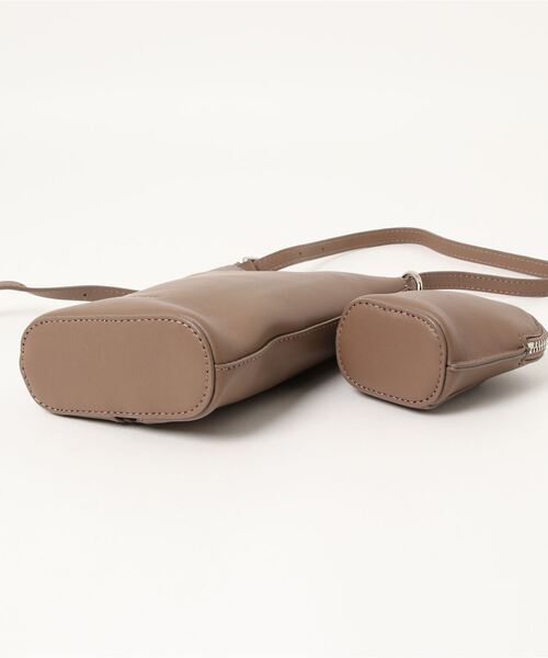 story.（ストーリー）の「【story.(ストーリー)】別注ポシェット（ショルダーバッグ・レディース・グレー/モカ/レッド・FREE）」の6枚目の写真