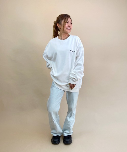 RVCA(ルーカ)の「【ZOZOタウン限定アイテム】RVCA/ルーカ ビッグシルエット バックプリントトレーナー BB044-037(スウェット・レディース・ブラック/ネイビー/ホワイト・M/L)」の9枚目の写真