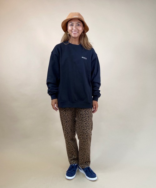 RVCA(ルーカ)の「【ZOZOタウン限定アイテム】RVCA/ルーカ ビッグシルエット バックプリントトレーナー BB044-037(スウェット・レディース・ブラック/ネイビー/ホワイト・M/L)」の13枚目の写真