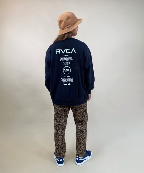 RVCA(ルーカ)の「【ZOZOタウン限定アイテム】RVCA/ルーカ ビッグシルエット バックプリントトレーナー BB044-037(スウェット・レディース・ブラック/ネイビー/ホワイト・M/L)」の14枚目の写真