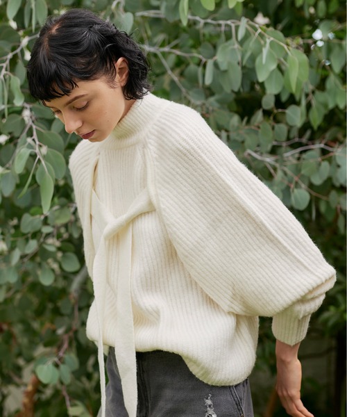 KOH.style（コースタイル）の「ボリュームスリーブ2wayニット（ニット/セーター・レディース・オフホワイト/グリーン/ラベンダー・FREE）」の9枚目の写真