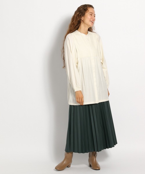 niko and...（ニコアンド）の「レザーライクプリーツスカート（スカート・レディース・ブラック/グリーン/アイボリー・MEDIUM/LARGE）」の4枚目の写真