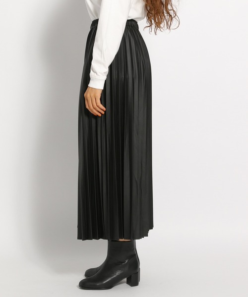 niko and...（ニコアンド）の「レザーライクプリーツスカート（スカート・レディース・ブラック/グリーン/アイボリー・MEDIUM/LARGE）」の15枚目の写真