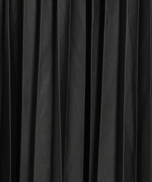 niko and...（ニコアンド）の「レザーライクプリーツスカート（スカート・レディース・ブラック/グリーン/アイボリー・MEDIUM/LARGE）」の7枚目の写真